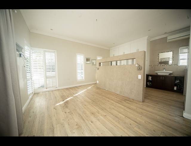 3 BEDROOM FREEHOLD FOR SALE IN BEACON BAY